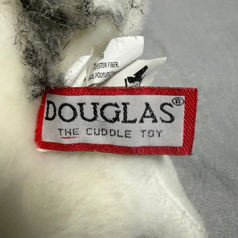 Douglas cuddle toy